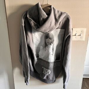 Taylor swift tortured poets department hoodie size M